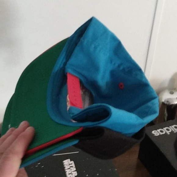 Vintage East Coast college sports snapbacks. - Picture 9 of 17